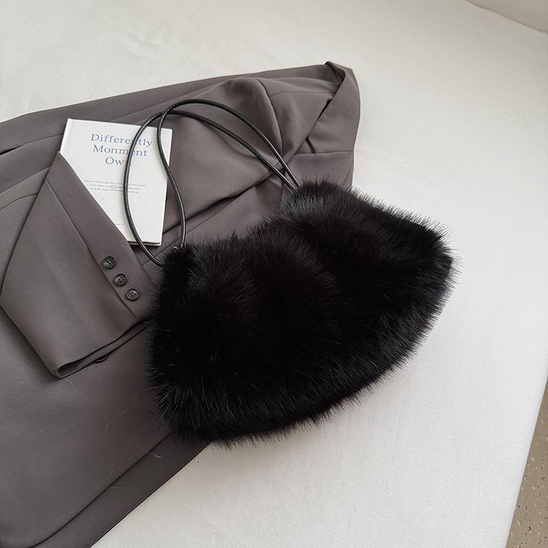 Furry Bag Women's 2025 Autumn New Fashion Simple Furry Shoulder Bag Texture Women's Portable Tote Bag