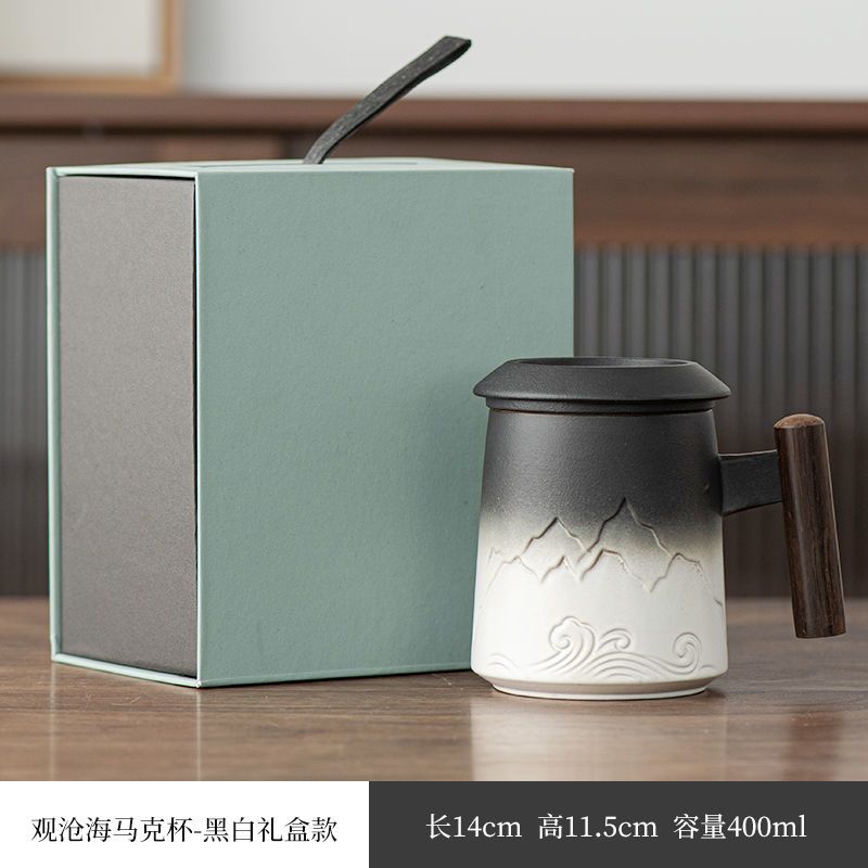 Handcrafted Ceramic Tea Mug with Infuser and Lid – 400ml Heat-Resistant Cup with Wooden Handle, Artistic Mountain Design