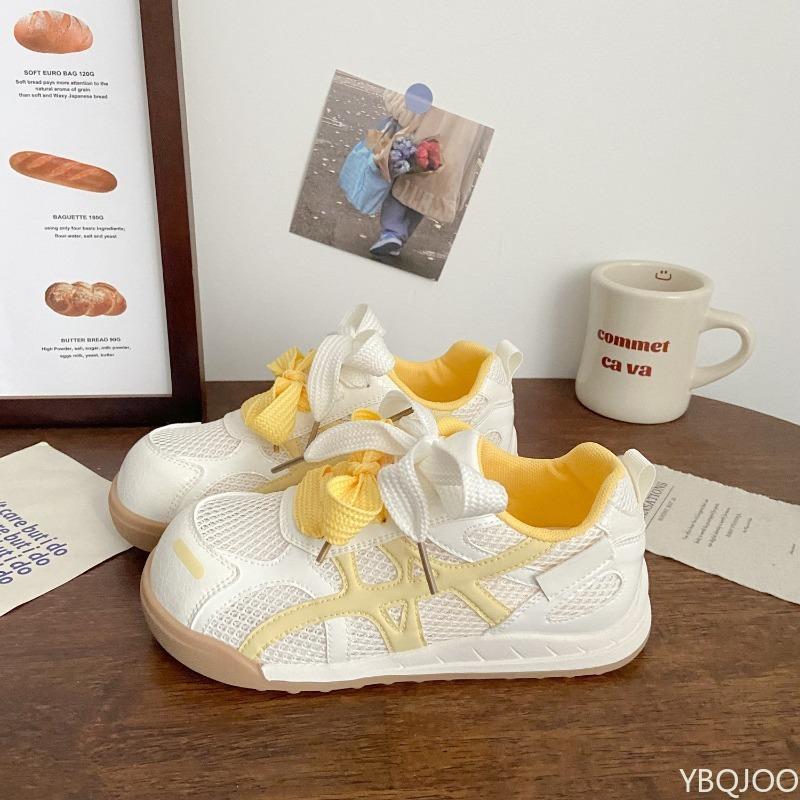 New Lightweight Breathable Sports Shoes Women Spring Summer Fashionable Versatile Flat Shoes Leisure Comfortable Women Sneakers