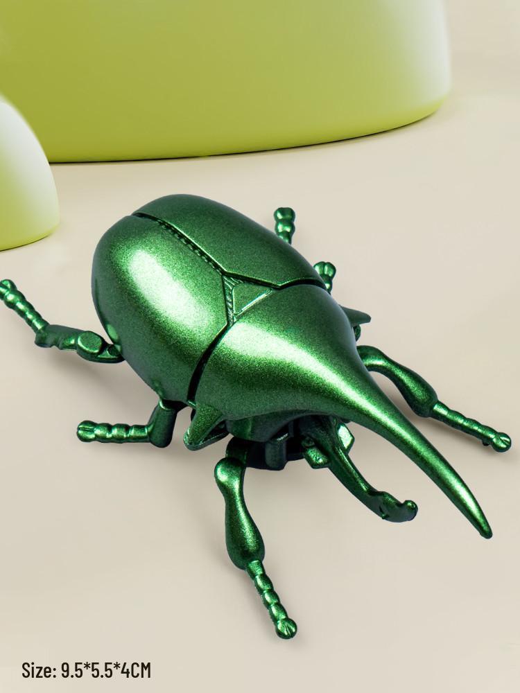 Creative Wind-Up Clockwork Beetle Toy: Crawling Prank Insect Model for Kids