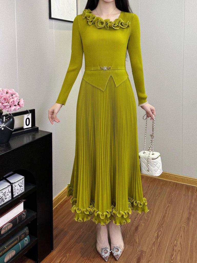 Issey Miyake Falten Rüschen Schlankmachendes Abendkleid - Vielseitige High-End Herbst/Winter Mode für Damen