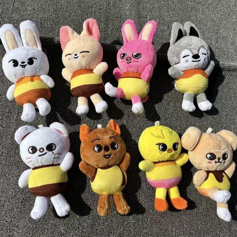 Nuevos Llaveros de Muñeco de Peluche de Stray Kids Figura Colgante Llavero Encanto Soporte para Llaves Decoración de Bolso