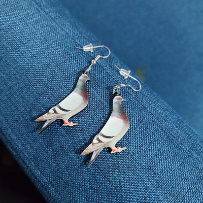 Boucles d'Oreilles Découpées en Acrylique et Ornements d'Oiseaux