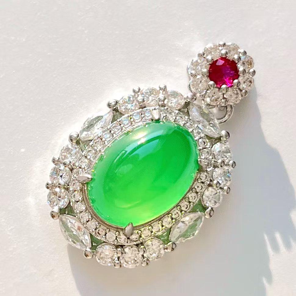 Luminous Vitreous Imperial Chrysoprase Pendant Female Niche To Send Mother Is Not Matched With A Chain