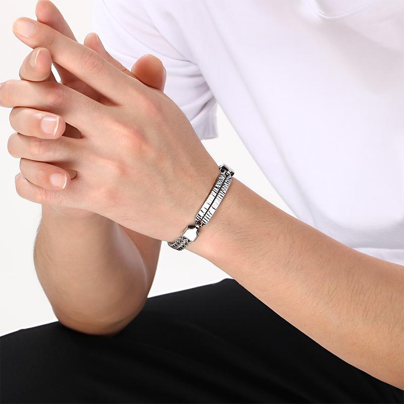 Durable Stainless Steel ID Bracelet for Men Minimalist Braided Chain Fashion Jewelry Vintage Accessory Daily & Party Wear