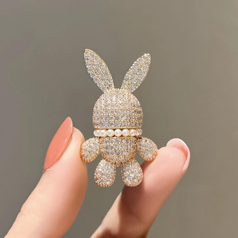 Nouvelles Broches Lapin Brillantes Incrustées de Strass Pour Femmes Mode Broche Cristal Perle Pins Bijoux Fête Mariage Cadeaux Accessoires