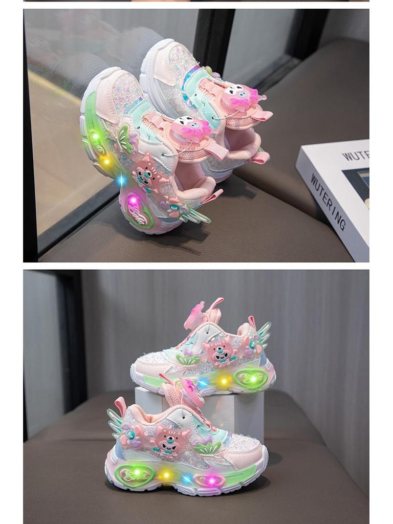 Girls' Cartoon Kuromi Light-Up Sneakers with Soft Sole (2024 Autumn)