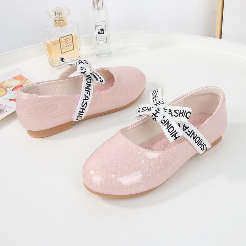 

2026 Spring and Autumn New Girls Leather Shoes Soft Sole Bow Medium Older Children s Princess Children s Single Shoes inner length of size 36 is 22.00cm рожевий