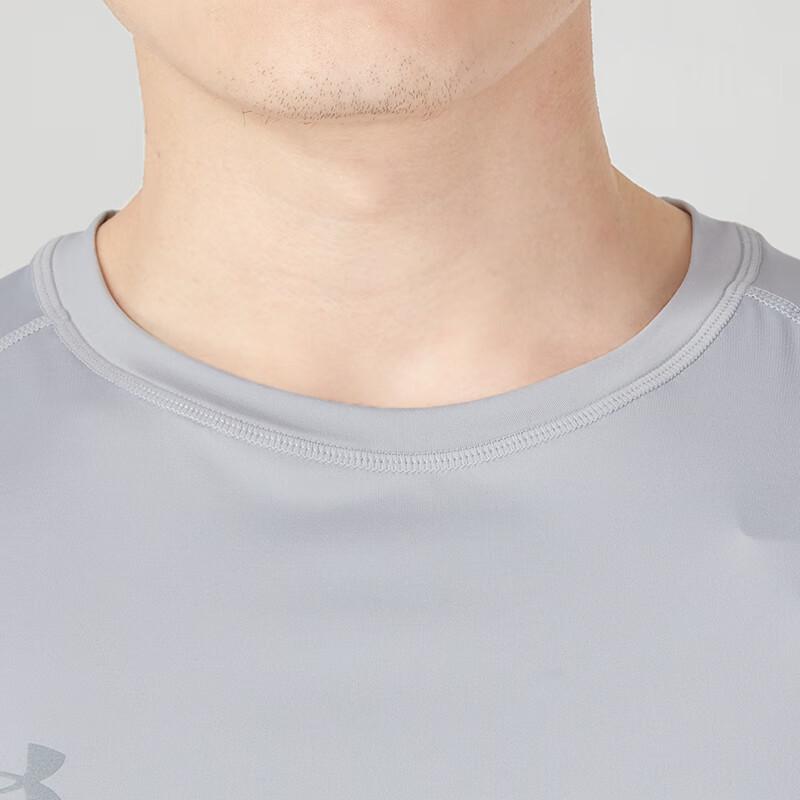 Under Armour Men's 23500506-011 Short Sleeve T-Shirt