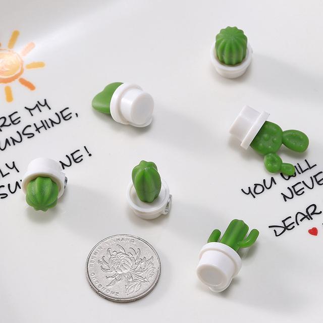 6pcs/Set 3D Cute Succulent Plant Message Board and Reminder for Kitchen Refrigerator Magnet Button Cactus Decoration Accessories