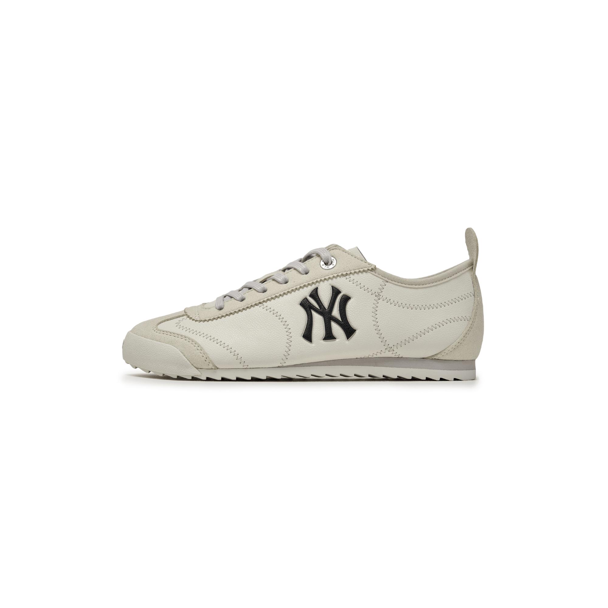 

MLB New York Yankees Low top Casual Shoes Unisex 3ASXC016N-50WHS 36.5
