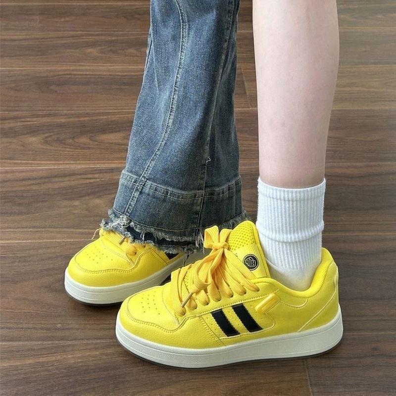 New Chinese Yellow Chubby Bread Shoes Women's New 2025 Summer Popular Versatile Casual Sports Skateboard Shoes Guochao