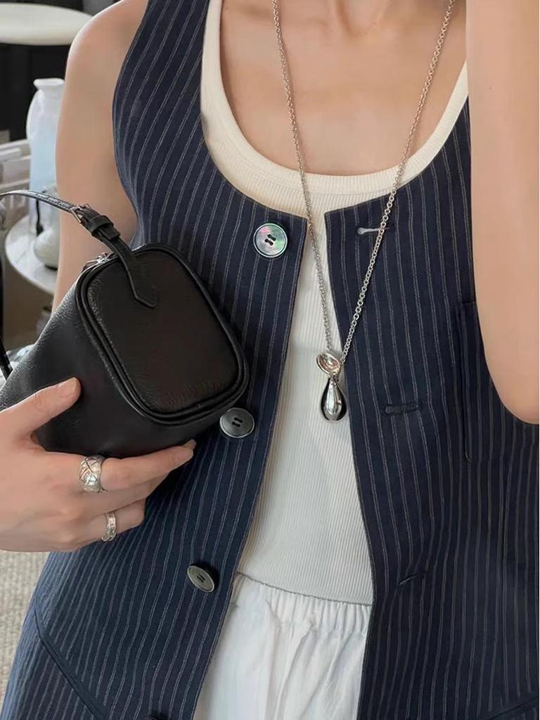 Medieval Woven Mini Bag Necklace with Long Sweater Chain Pendant