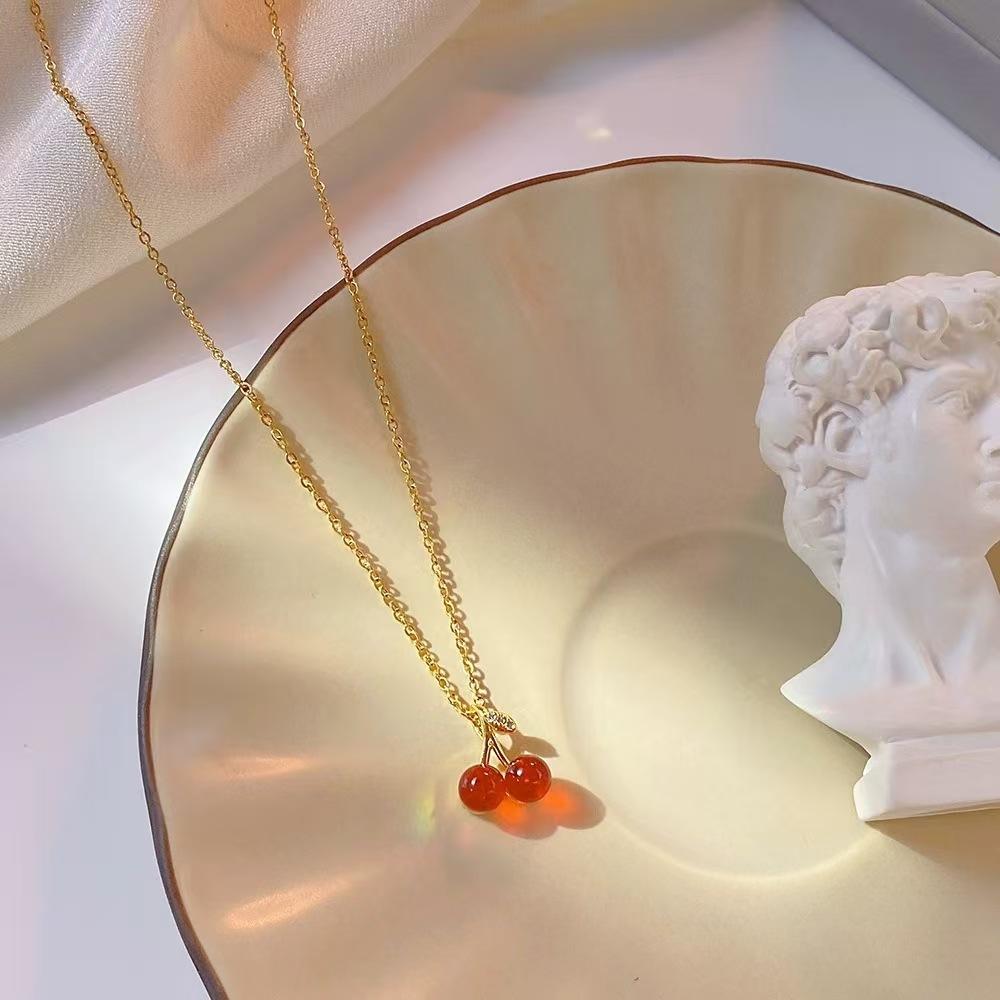 

Elegant Burgundy Cherry Necklace For Women Minimalist Luxury Collarbone Chain Delicate Pendant