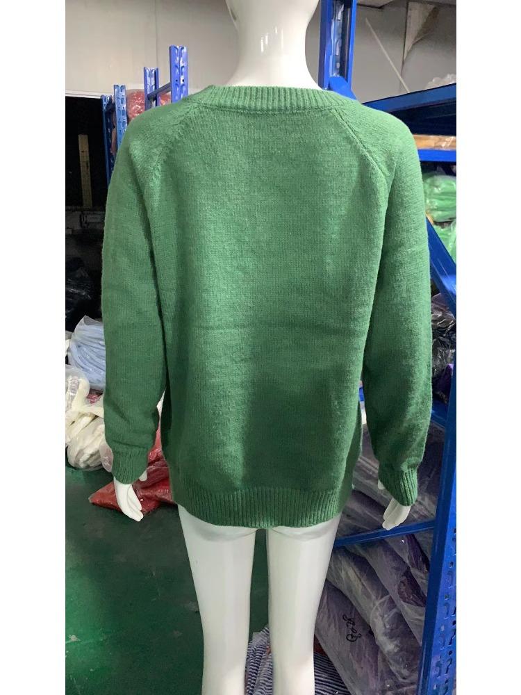 Solid Colour Basic Knit Sweater with Round Neck Stylish and Versatile Luxurious Relaxed-fit Slimming and Versatile Top