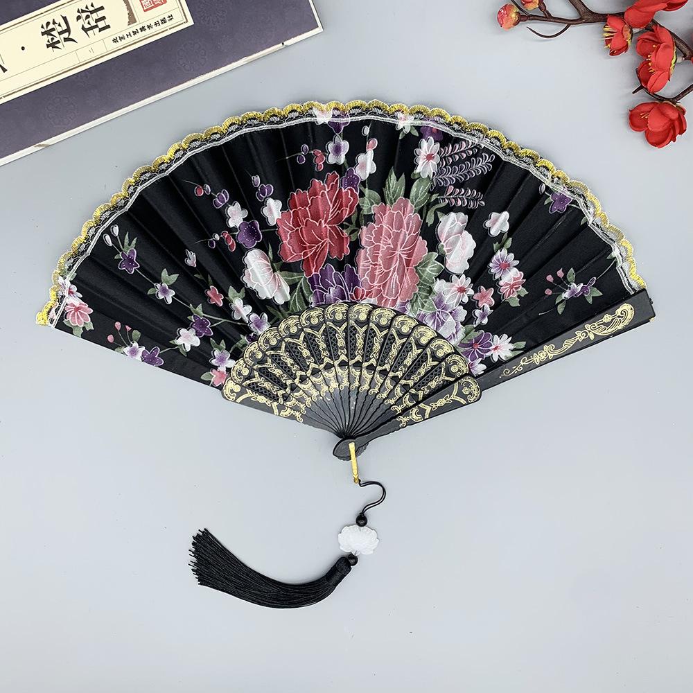 

1pc Cloth Gold Edged Fan Chinese Floral Pattern Folding Fan Square Dance Fan Props Home Decoration Width 42.5cm * Height 23cm