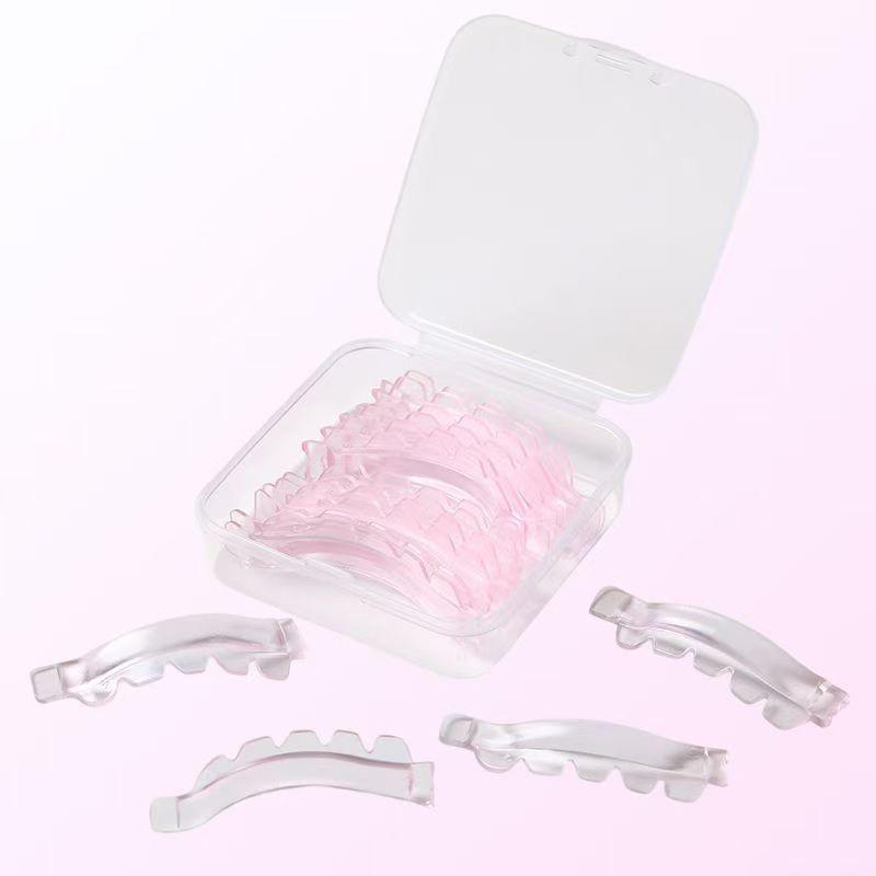 6 Pairs Self-Adhesive Eyelash Perm Pads,Q-Elastic Jelly Silicone Lash Lift Shields,Keratin Curling Molds with Toothed Edge for DIY Lash Lift,Reusable