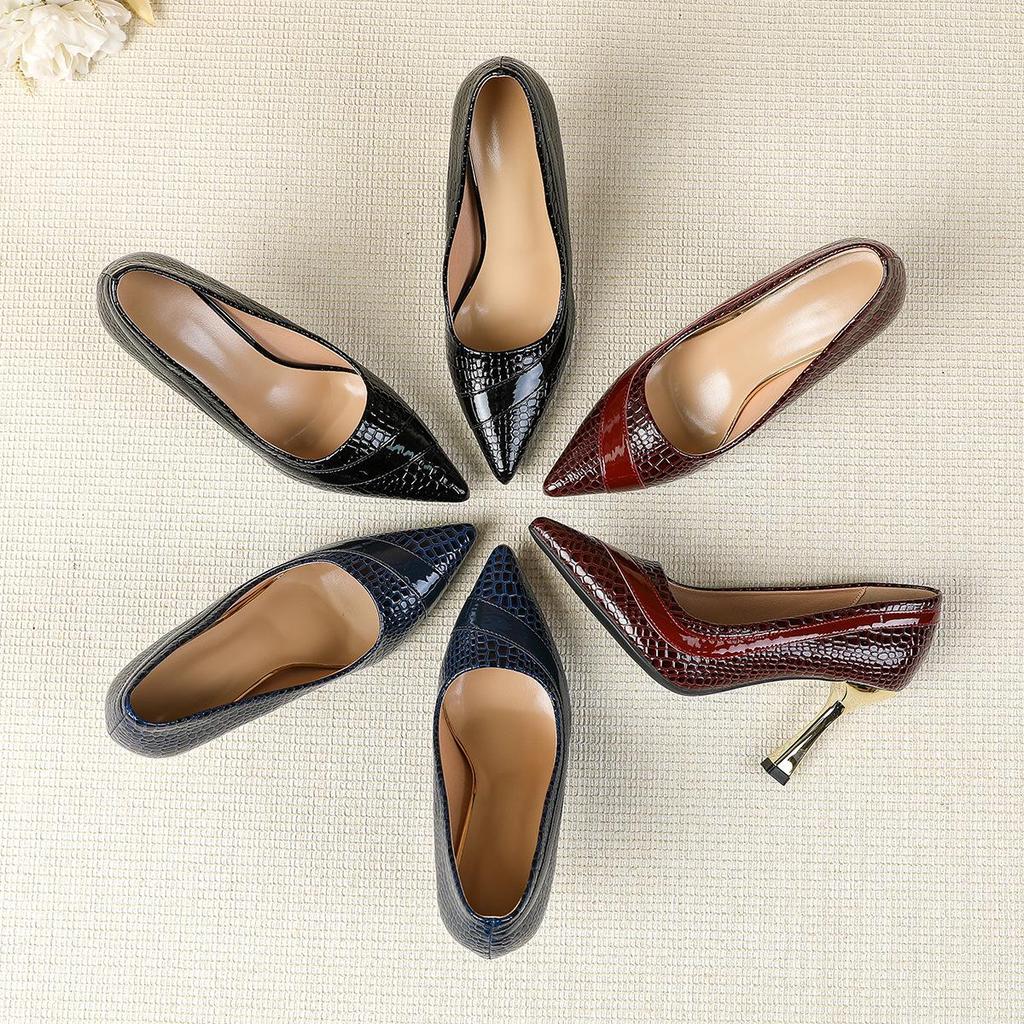 Europäischer & Amerikanischer Stil Spitz zulaufender Stiletto-Absatz Schlangenleder Hohe Absätze, Damenschuhe in Übergröße (Größe 43)