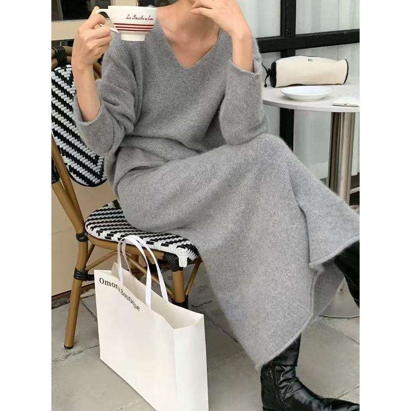 Large size V-neck knitted sweater skirt women's two-piece set autumn and winter new soft waxy sweater skirt set