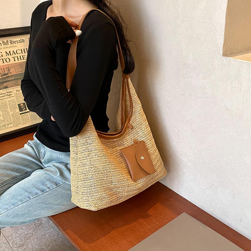 Hand-woven Bags Women's Bags 2025 New Trendy Fashion Retro Bucket Bags Vacation Style Fashion Straw Shoulder Bags