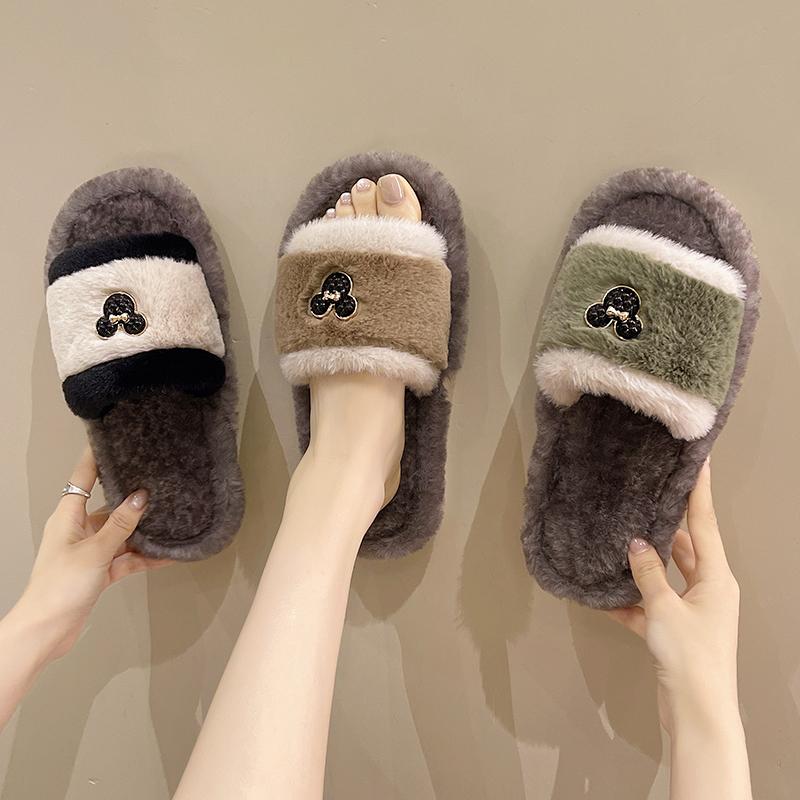Fashion Fluffy Women's Slippers Home Cartoon Luxury Designer Winter Woman Shoes Flat Elegant Plush Indoor Footwear Fuzzy Fur Slides New