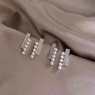 Temperament Small Pearl Stud Earrings Korean 925 Silver Needle Simple Geometric Mori Earrings Versatile Flash Diamond Earrings Women's Tide