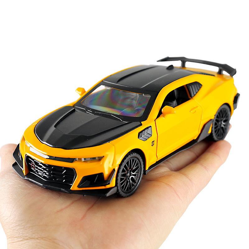 1/32 Scale Camaro Hornet Sports Car Alloy Diecast Model Sound & Light Children Toy Collect Display Ornament Birthday Present for Boys