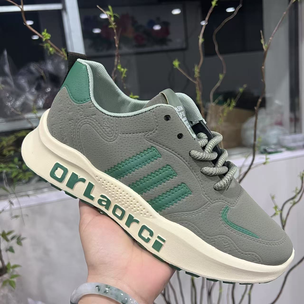 

МОДНЕ ВЗУТТЯ Чоловічі дихаючі спортивні кросівки Спортивне взуття для бігу Відкритий жіночий теніс Тренажер для тренажерного залу 44