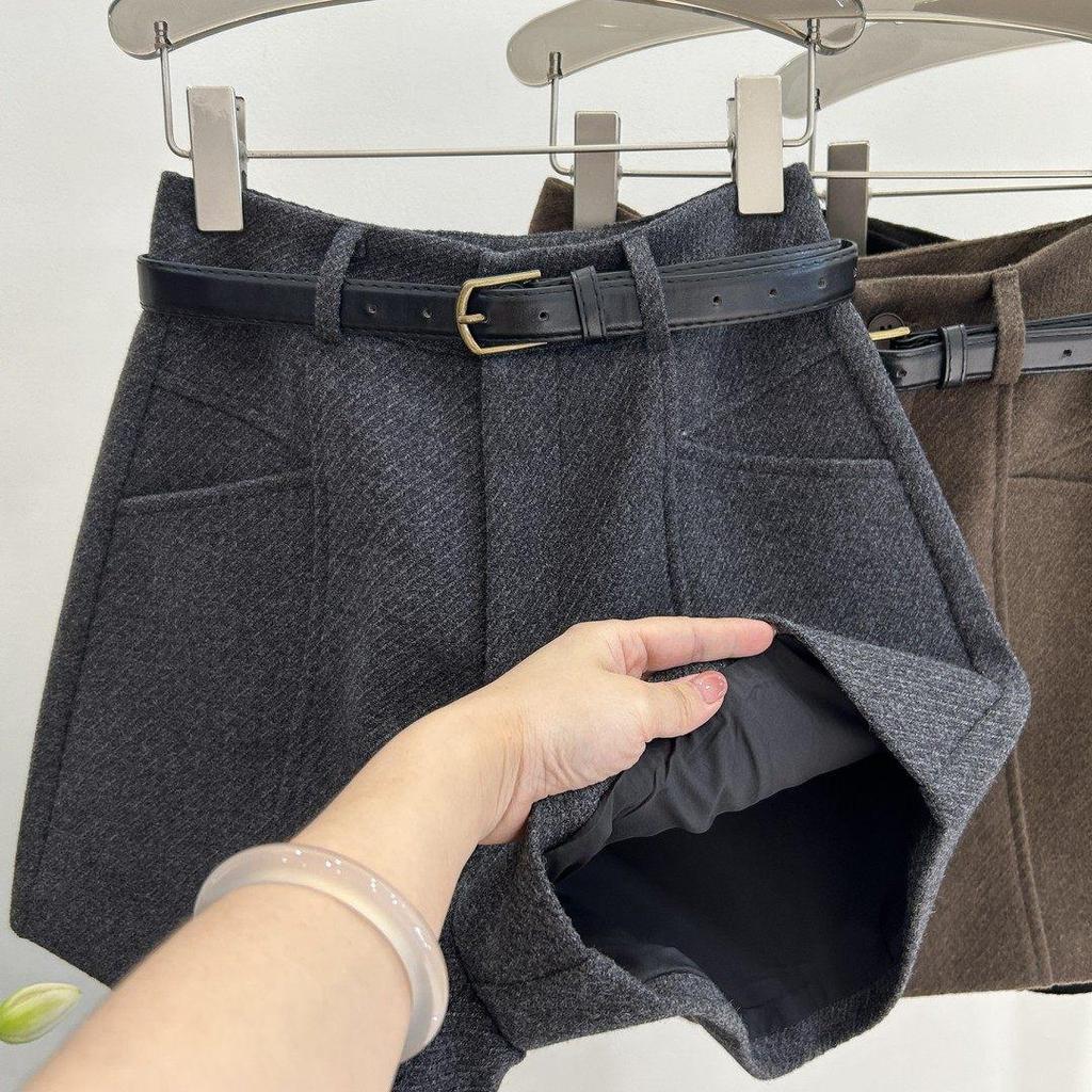 Plus Size Gray Woolen Wide-Leg High-Waisted A-Line Shorts for Women - Petite Slimming Casual Pants for Spring/Autumn