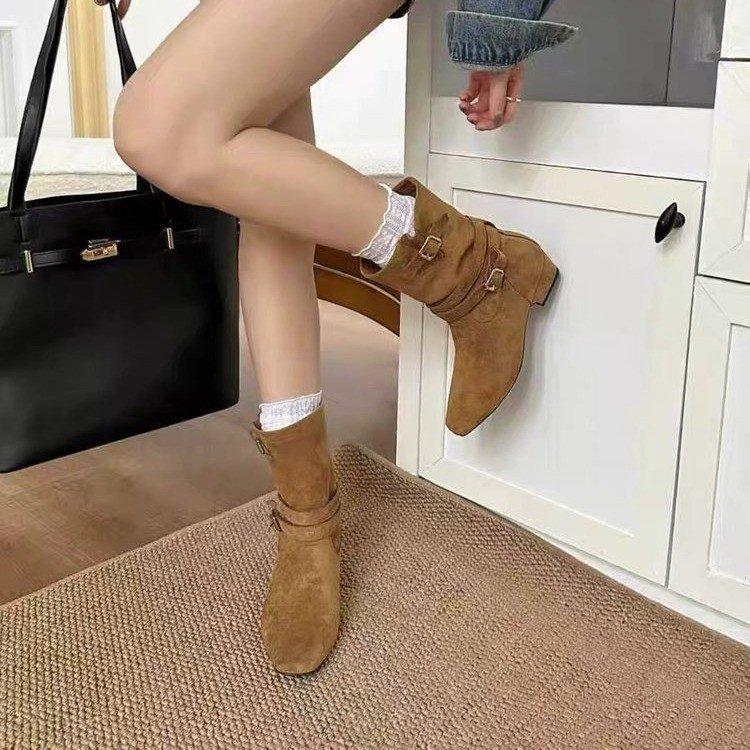 2025 Korean Version of the New Niche Design Retro French Boots Small Square Head Western Boots Thick Heel Martin Boots Women's Boots