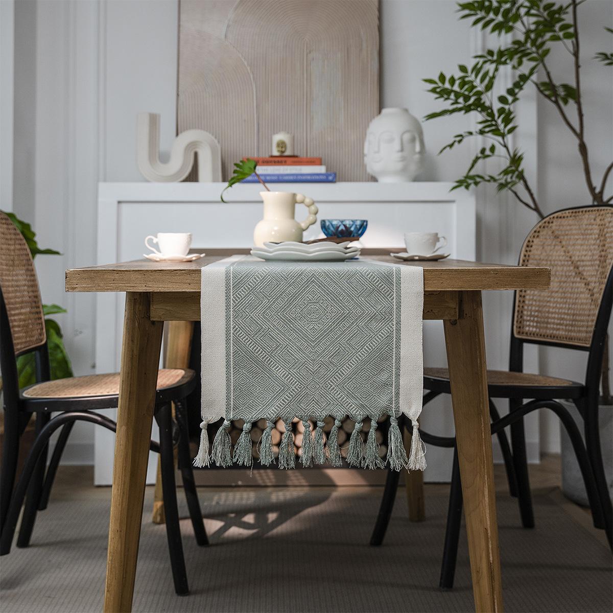 

BEPAN Table Runner Nordic Jacquard Geometric Table Flag Tassel Fashion Tea Flag Dining Flag Long Polyester Cotton Tablecloth 33x140cm