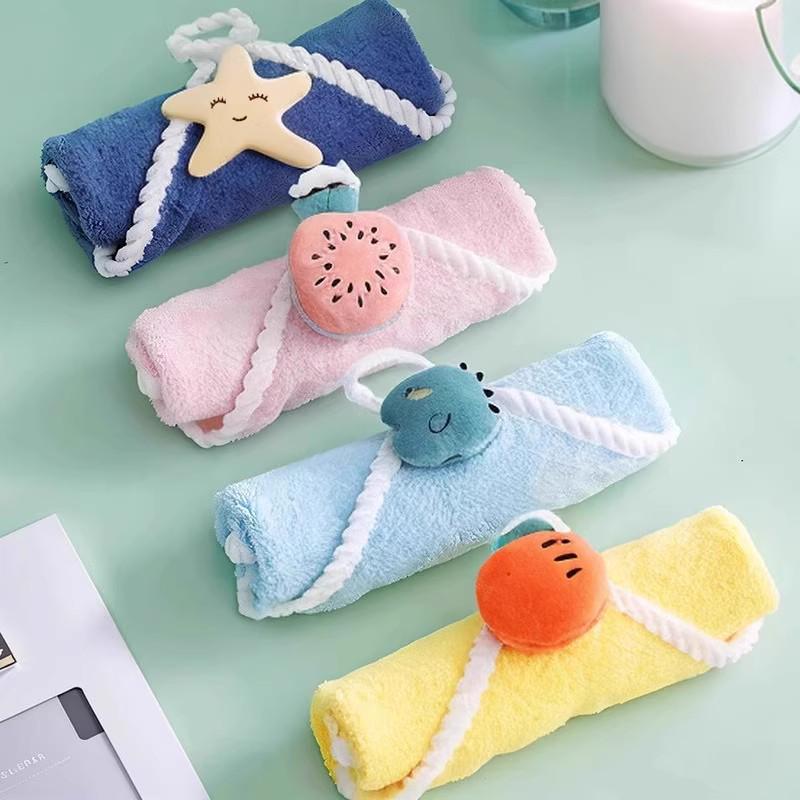 Newcomer Exclusive 2-Piece Lint-Free Hanging Children's Hand Towels for Bathroom Use