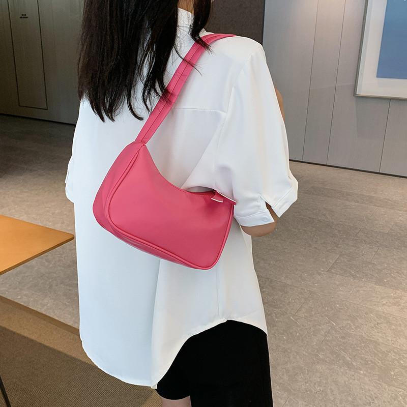 Trendy Casual Commuter Shoulder Bag Chic Fashionable Handbag For Women With Stylish Colors