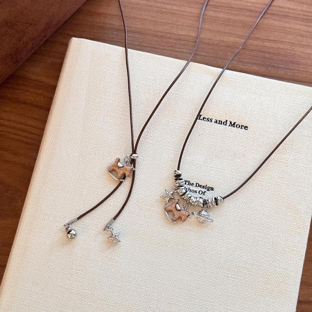 Retro Long Pull-out Pendant Necklace - Versatile Fashion Accessory for Girls