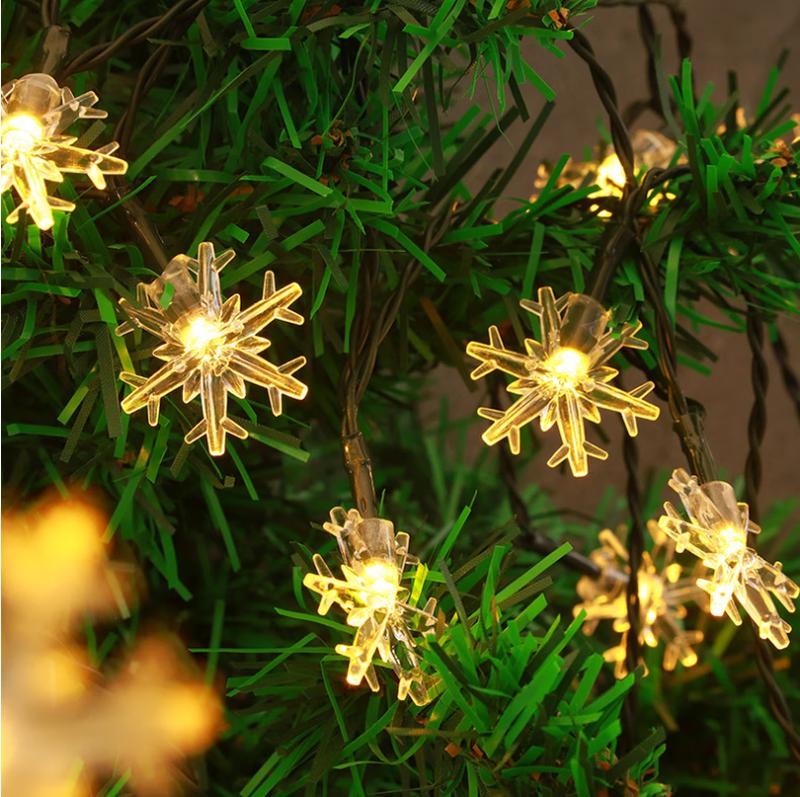 Outdoor Solar Snowflake LED String Lights