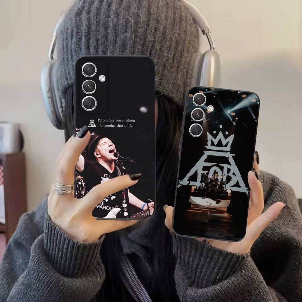 F-Fall O-Out Boy Phone Case For Samsung S25,24,21,22,23,20,S30,Ultra,Plus,Fe,Lite,Note,5G Black Soft