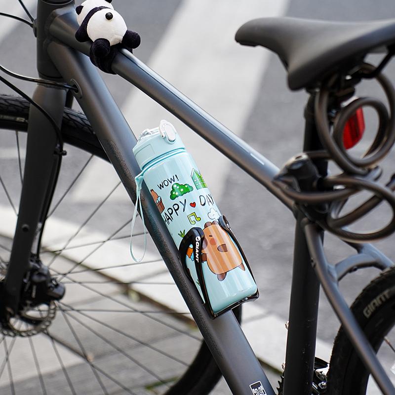 Sticlă de apă Capibara 750 ml Etanșă Drăguță Sticlă de băut cu pai și curea de transport pentru camping în aer liber, sport și fitness Fără BPA