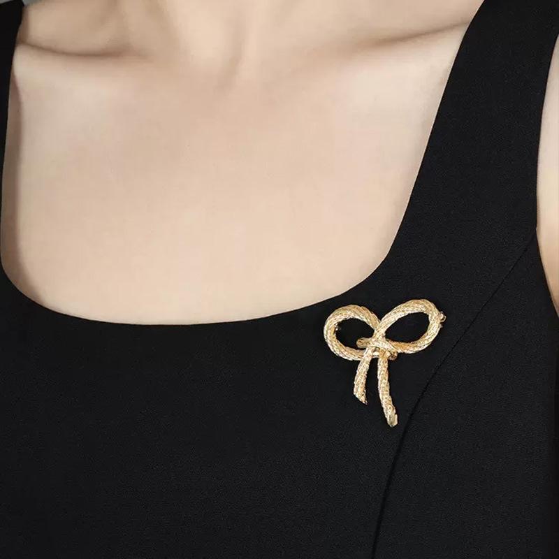 Palace-style Retro Bow-knot Style, Versatile and Anti-exposure Brooch