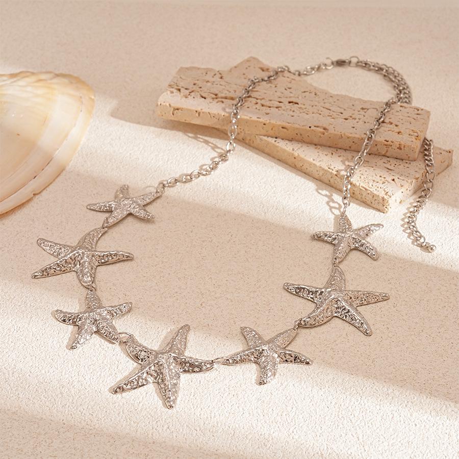 European and American Cross-border Exaggerated Geometric Flower Necklace Accessories Women's Summer High-end Clavicle Chain Niche Personality Items