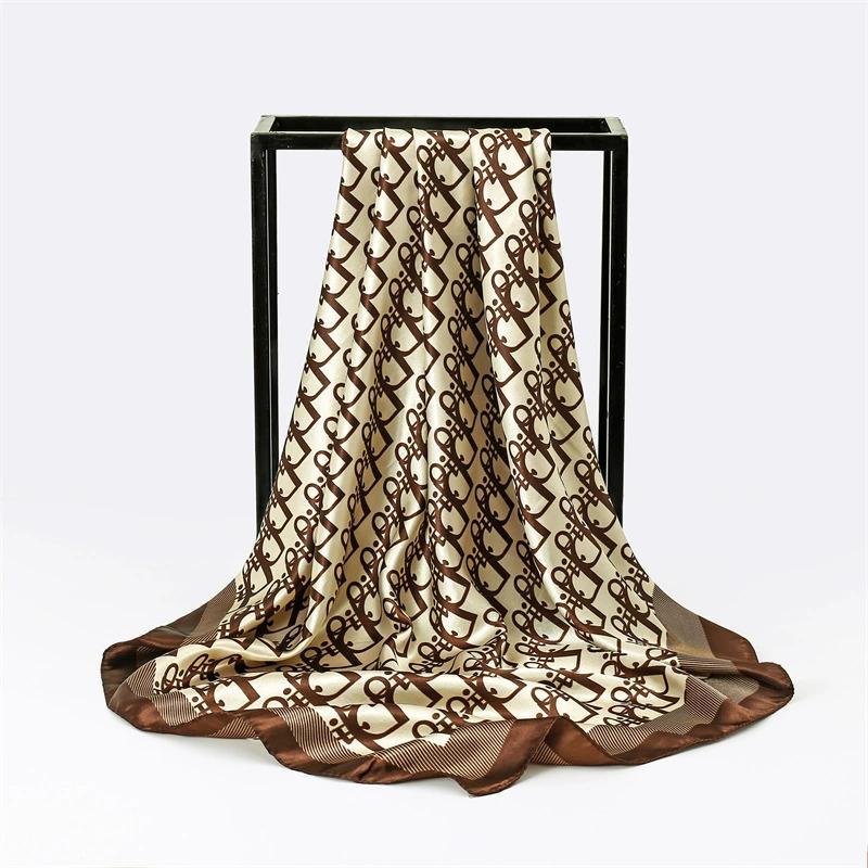 1Pc Gorgeous Fashion Square Printing Leopard Chain Silk Scarf Women's Decorative Shawl