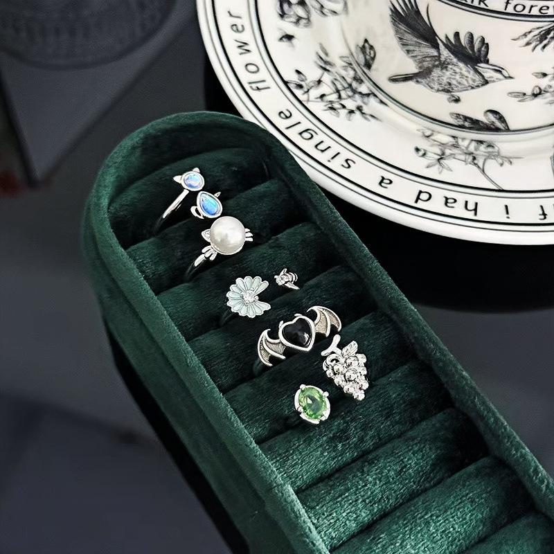 Niche Design High-End Light Luxury Open Ring Simple Flower Grape Personality Get Ring