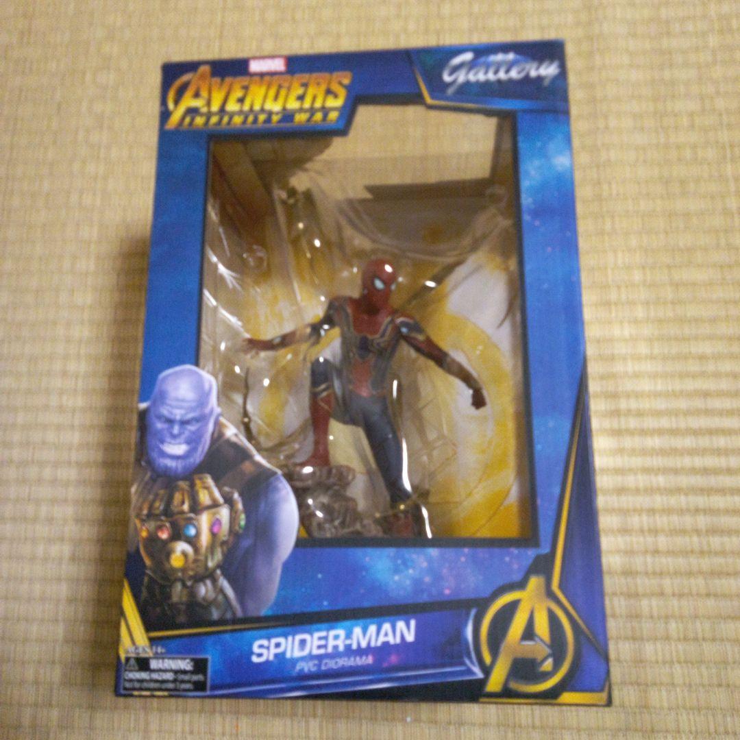 

[Б/У] Diamond Select Мстители Человек-паук