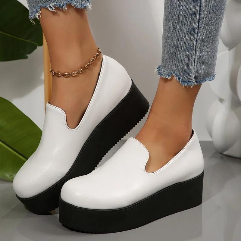 Women's Large Size Loafers Platform Sole One Kick Round Toe Anti-Slip Sole Shoes Women Leisure Fashion Roman Zapatillas De Mujer