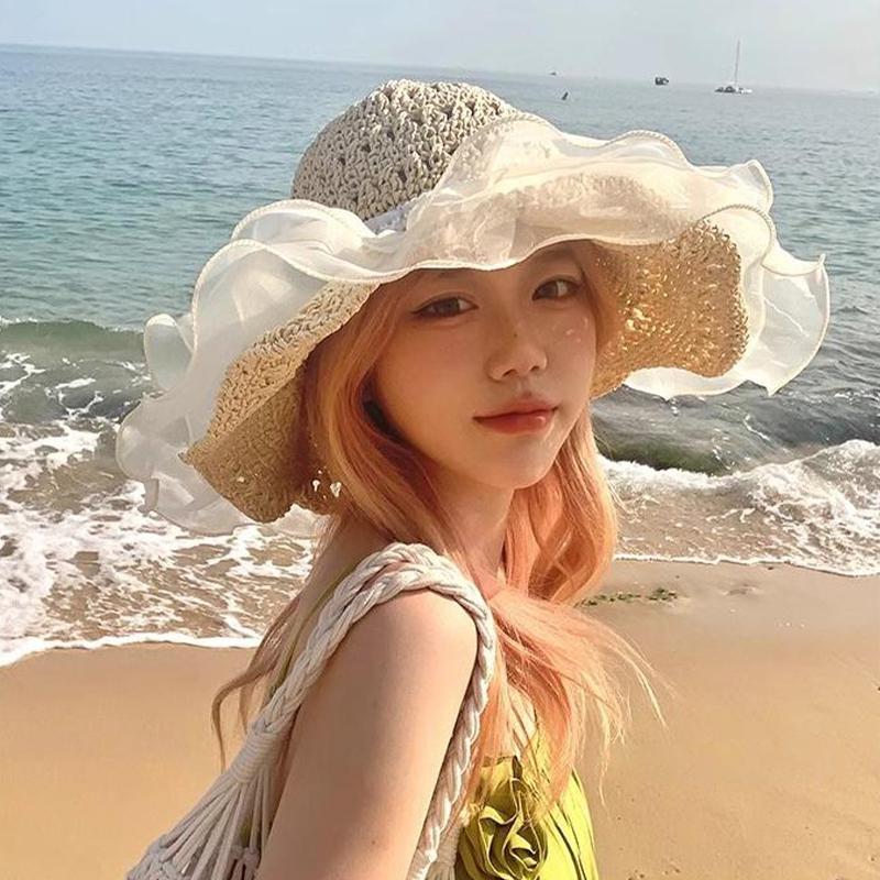 

Pearl Lace Lace Lace Grass Hat Sun Shading Girl Beach Hat Large Brim Mesh бежевый