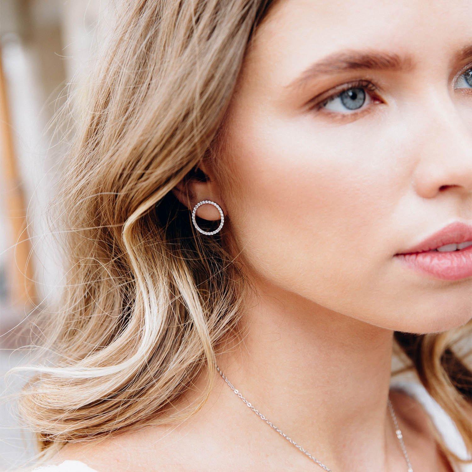 

Срібні сережки - Пусети Кругообіг з фіанітамі Oniks 1.6 cm срібний