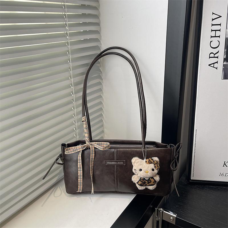 Minimalist Womens Carryall Bag With Special Material For Daily Use
