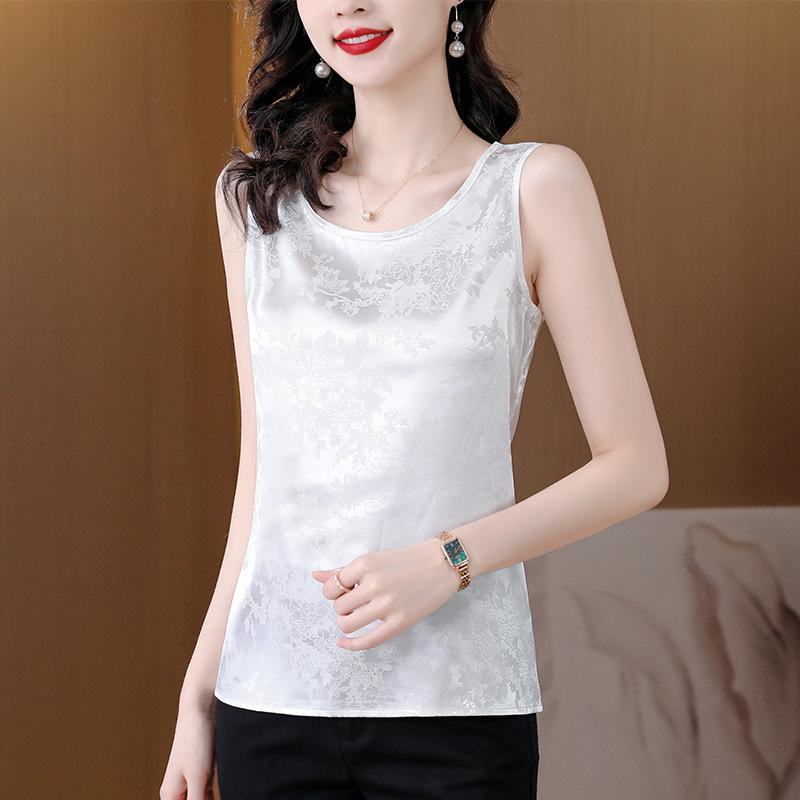 Large Size Fashion Stylish and Beautiful Top Spring New Style Bottoming and Temperament Suspender Vest