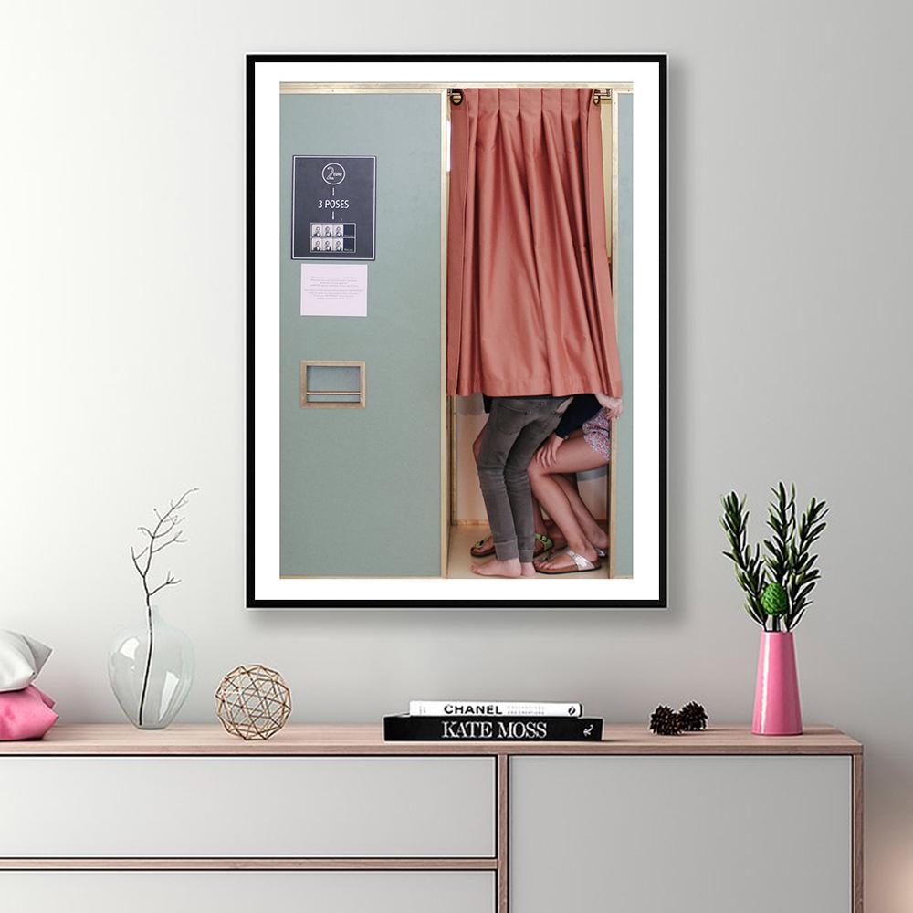 Girls Poster Print Home Decor Mural Photography Pictures Funny Toilet Canvas Painting Locker Room Wall Art Decor