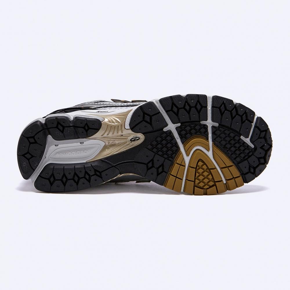 New Balance M1906ra