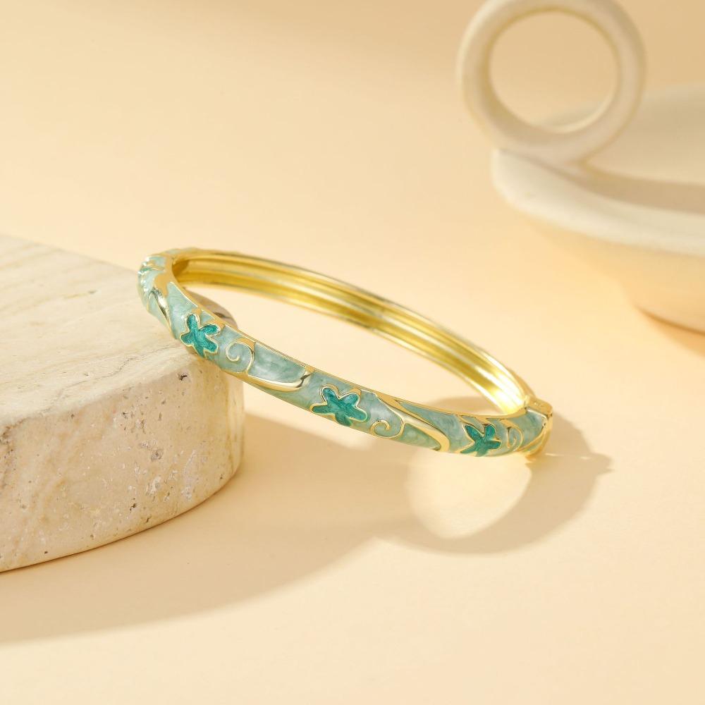Fresh and Sweet Oil Drop Bracelet Five-Petal Flower Enamel Dropped Glaze Bangle  Minimalist Jewelry